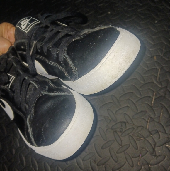 Nike Court Royale AC Black & White Men Sneakers - Picture 12 of 12